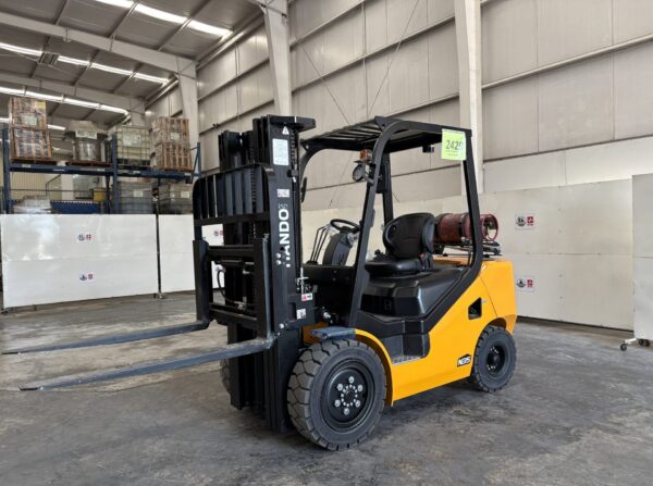 Montacargas HANDO Gas LP 8000 LB (3.5 Ton) FD35T Nuevo