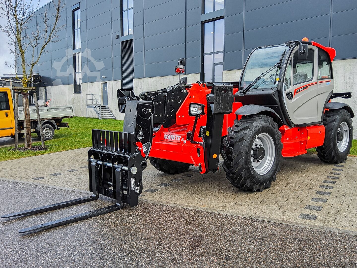 Manipulador Telescópico Manitou 3.3 Ton 1033 (10 Metros) Montacargas Diesel Nuevo