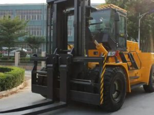 Montacargas Hando 55,000 LB 25 Toneladas HN200 Diesel Nuevo